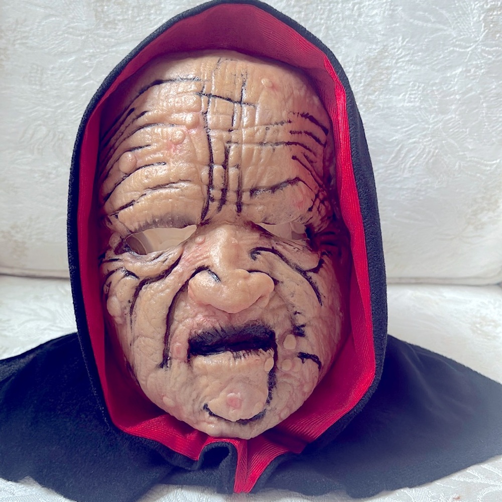VTG Forum Novelties Hooded Monster Mask 1998